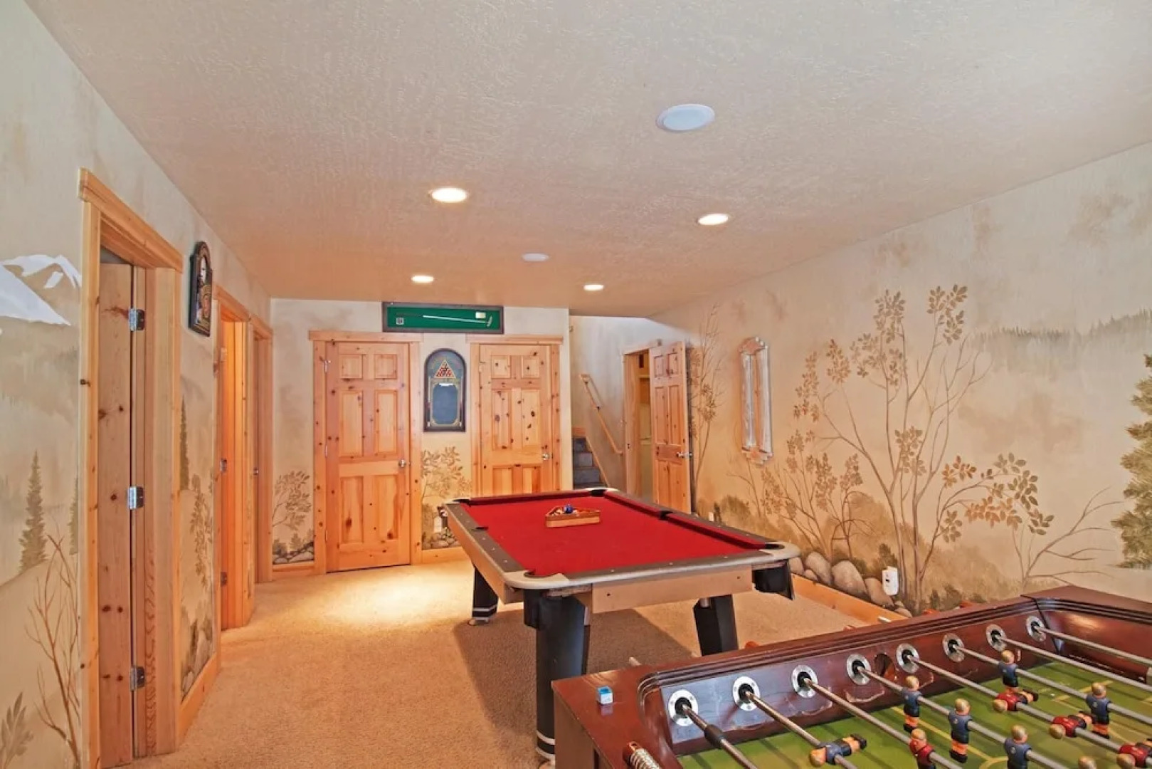 The River Rock Lodge Home 4 Bedrooms 3 Bathrooms Home