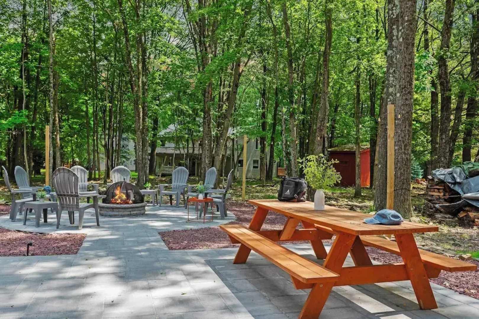 Maple Oasis by Avantstay Newly Built w/ Hot Tub, Game Room & Fire Pit