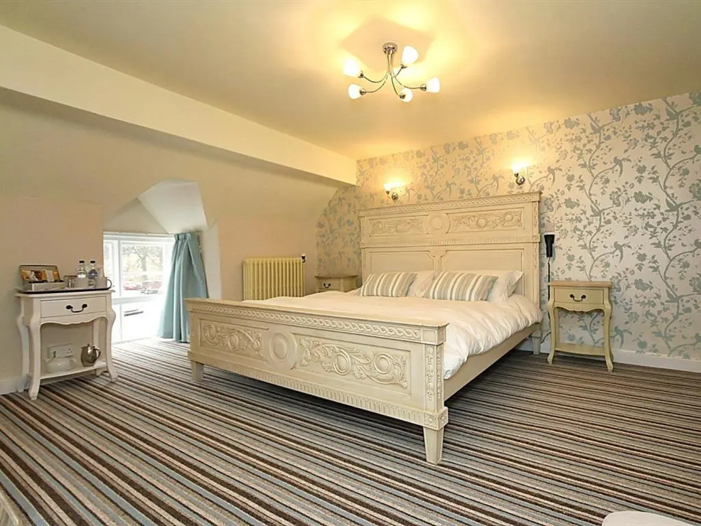 The Hand at Llanarmon