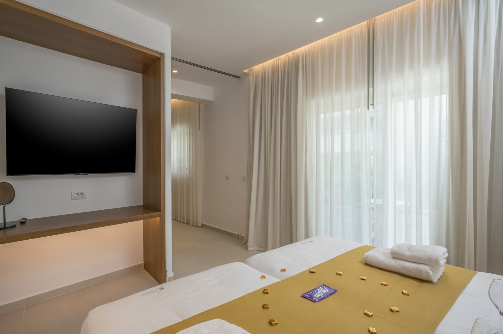 Tarra Apartments