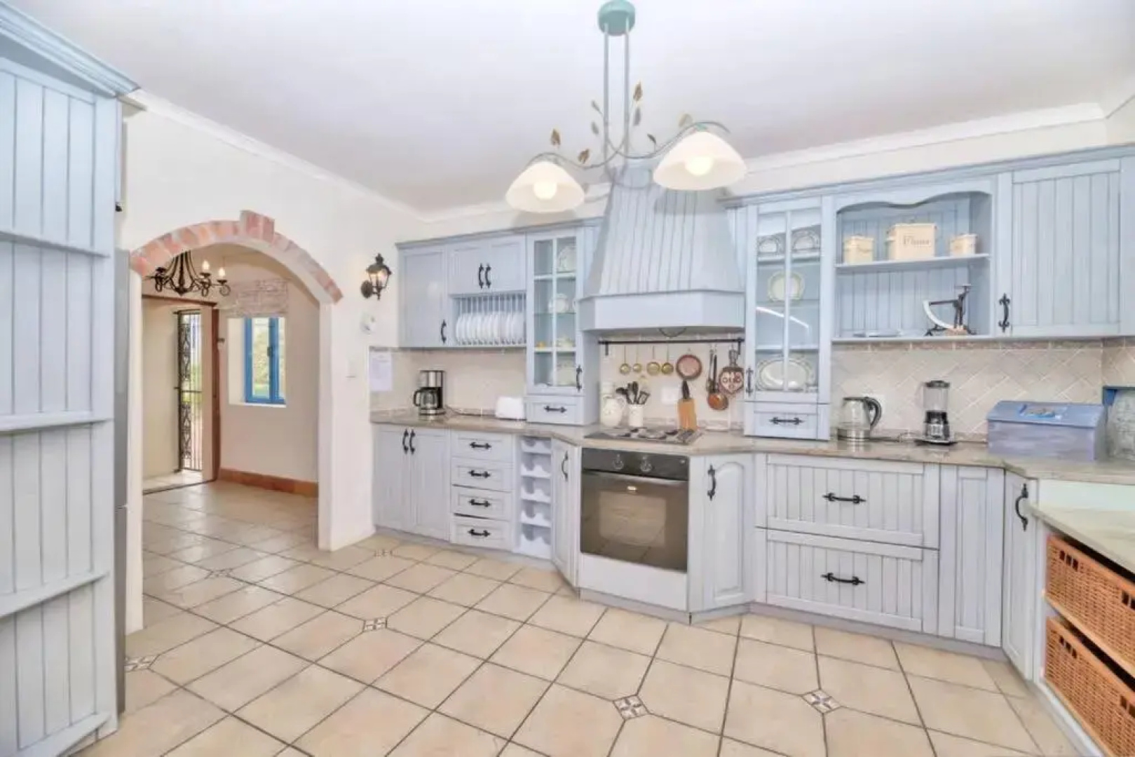 Casa Balena - Gansbaai seafront accommodation, back-up power