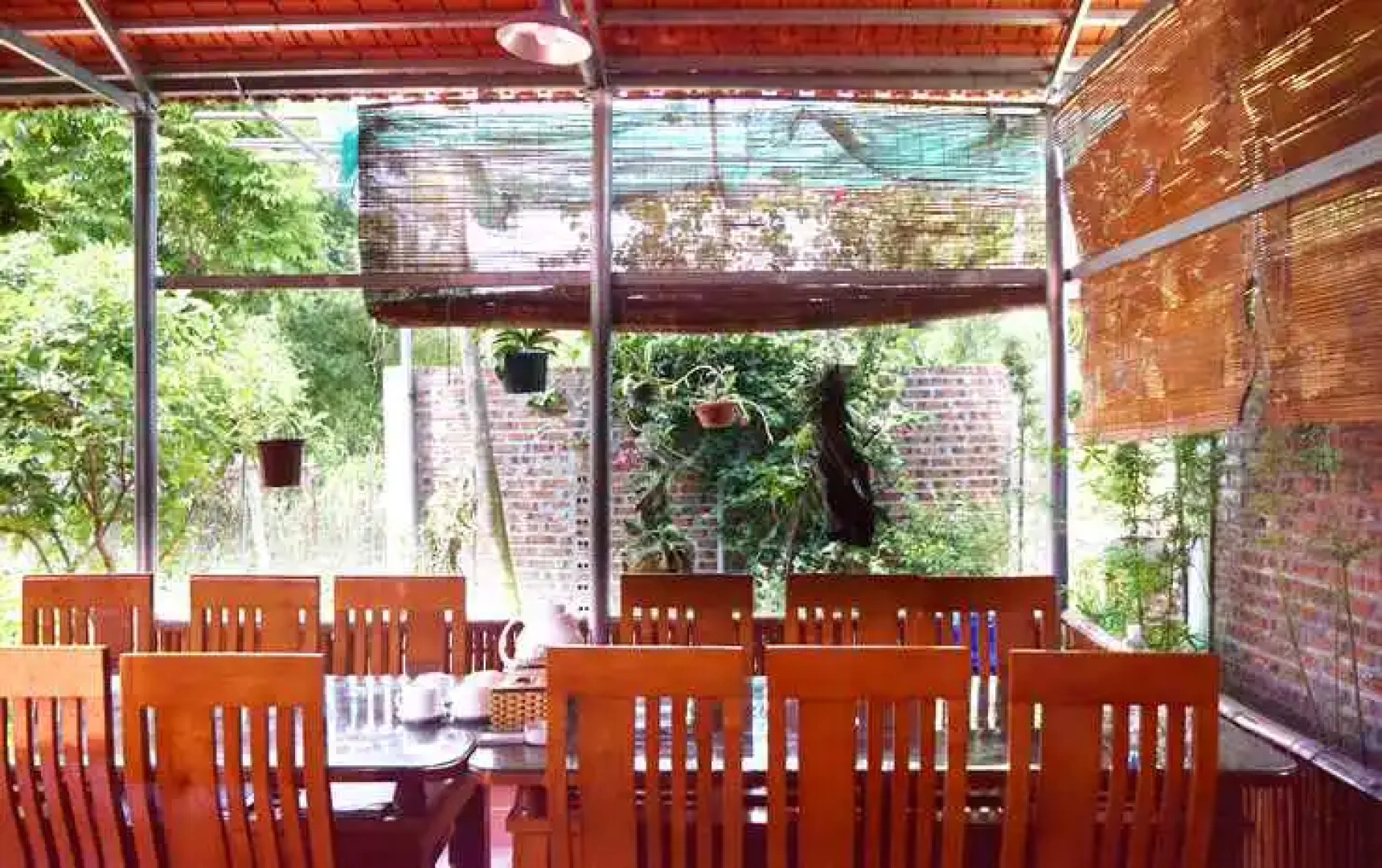 Van Long Family Homestay