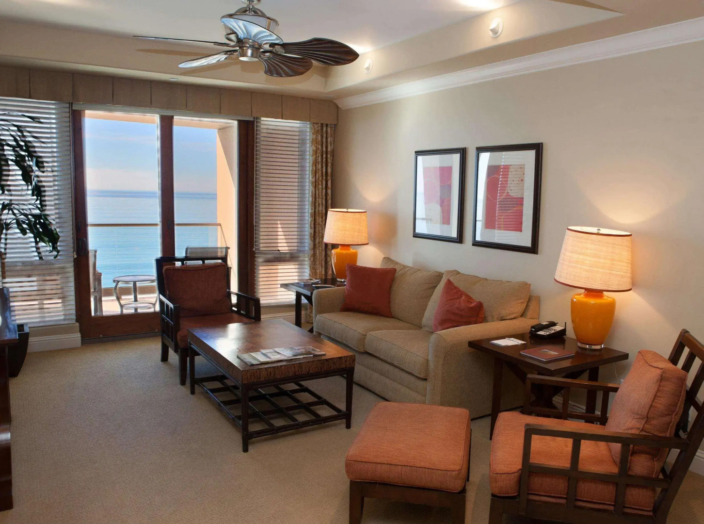 Dolphin Bay Resort & Spa