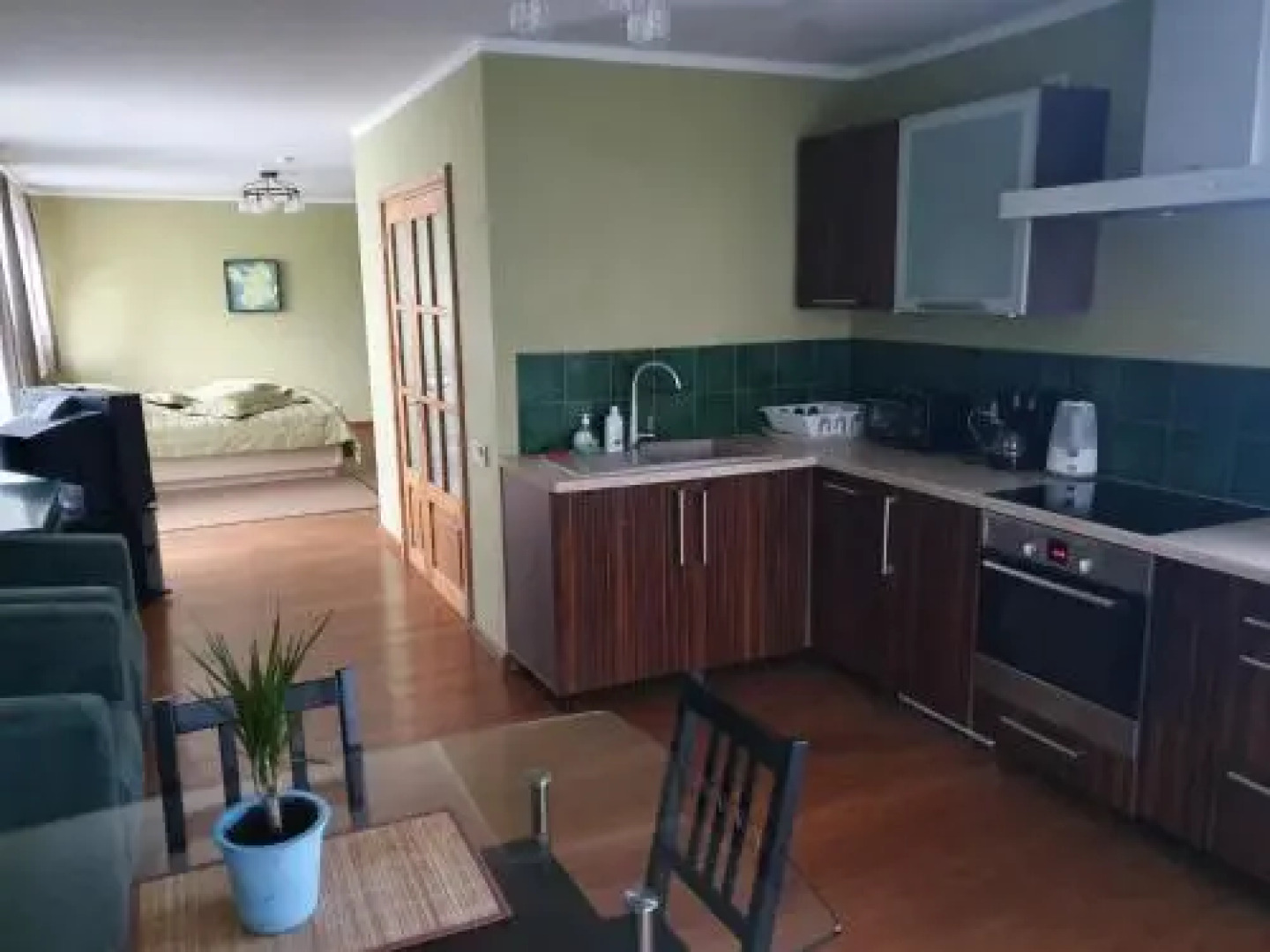 Family House Apartments