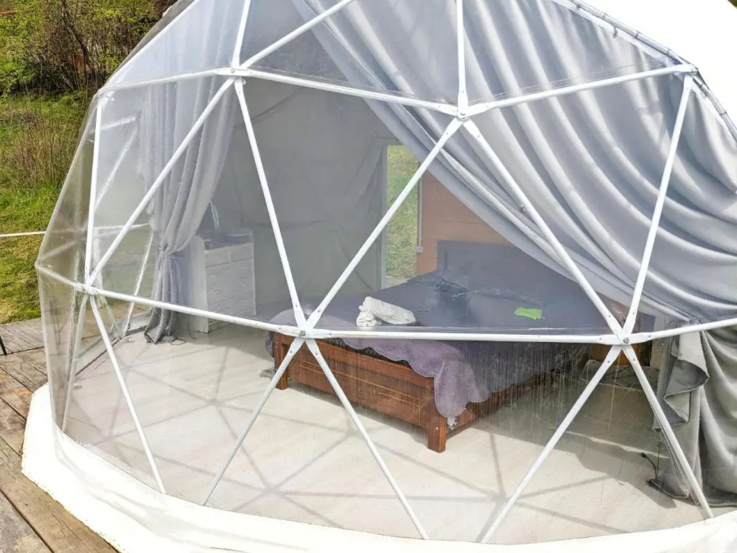 4 seasons. 4 სეზონი Glamping Georgia Racha