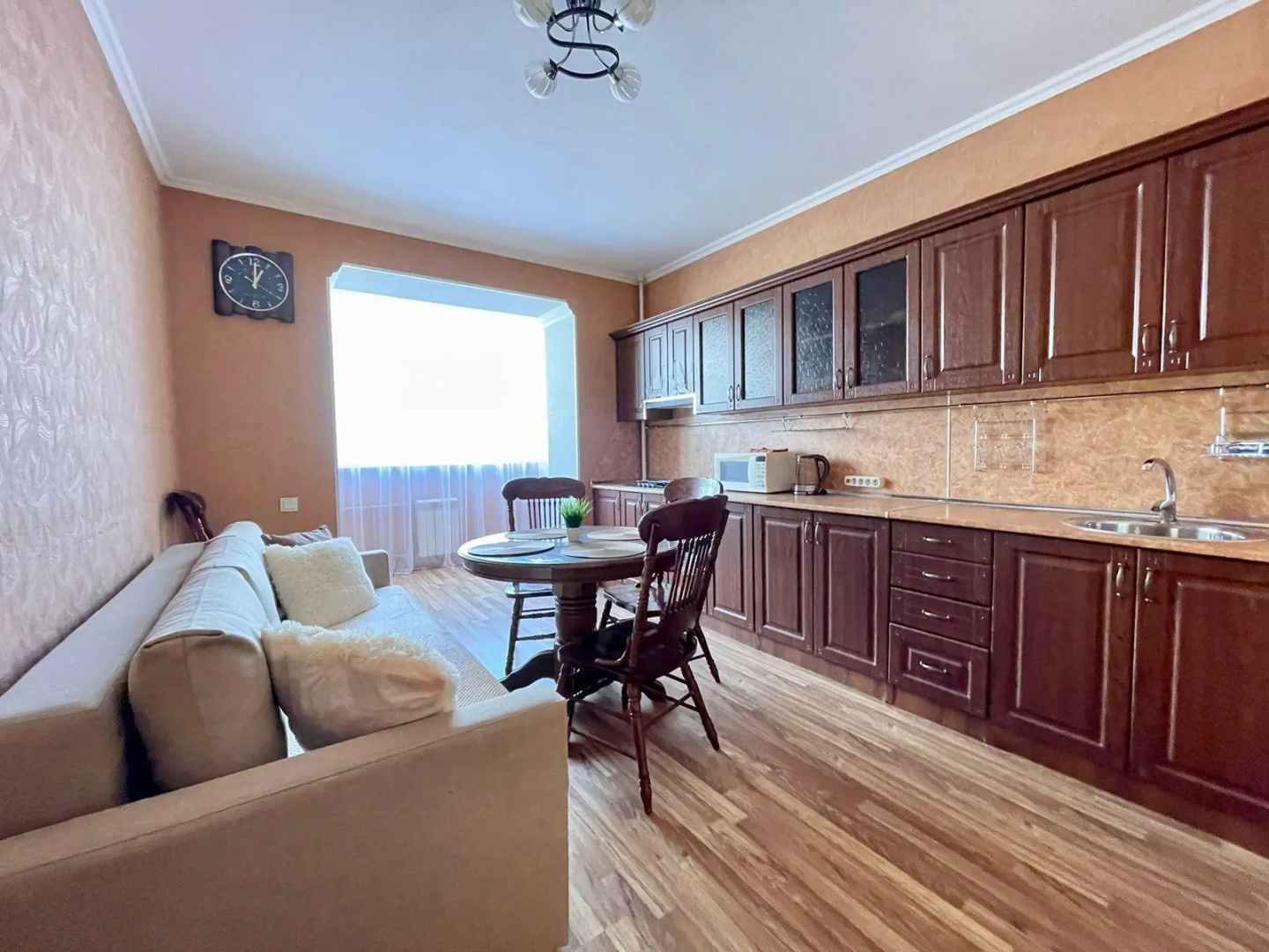 Rooms Apartments (Румс Апартментс) на улице Нежнова