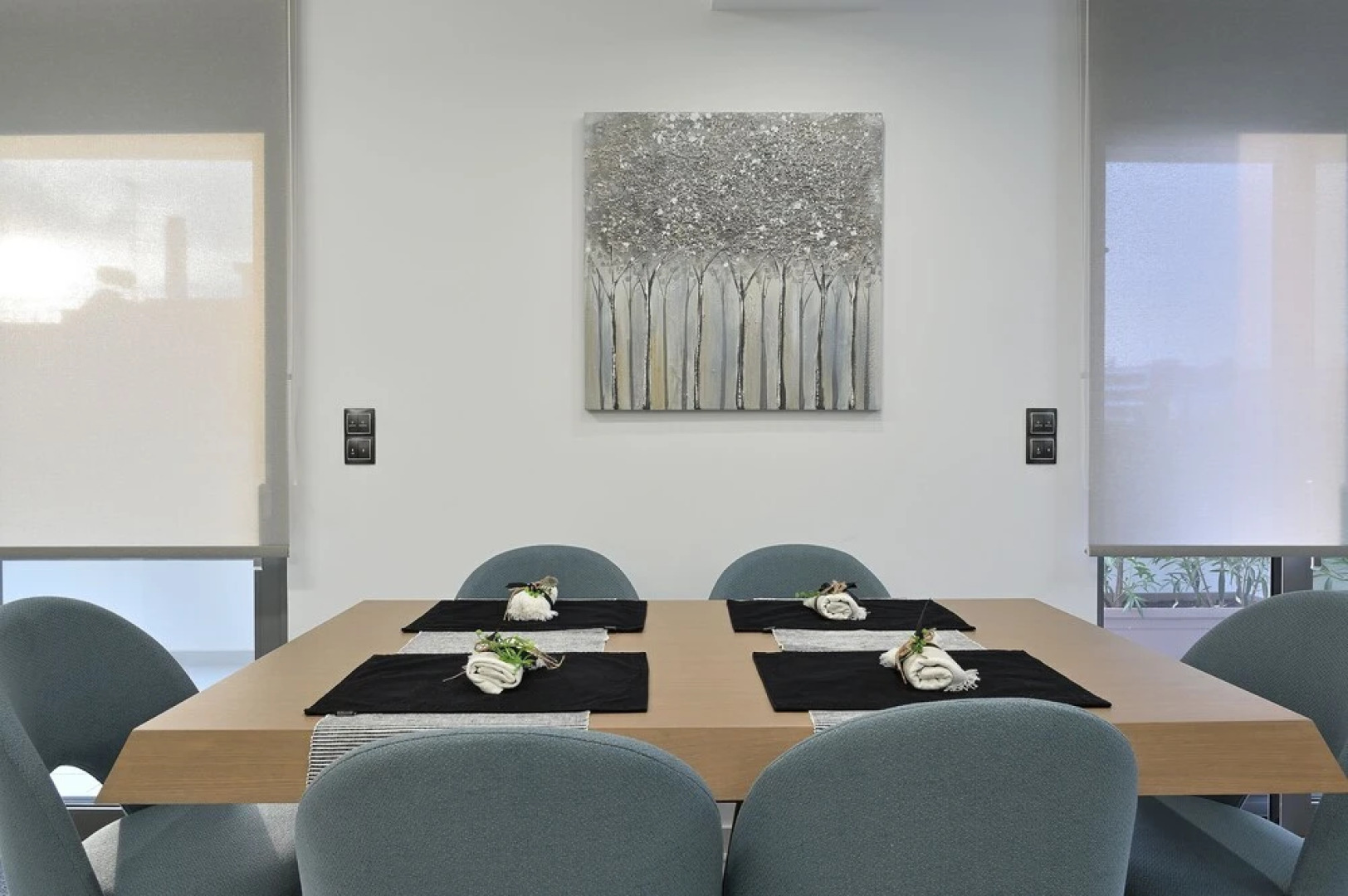 The Lop Athens Holiday Luxury Suites