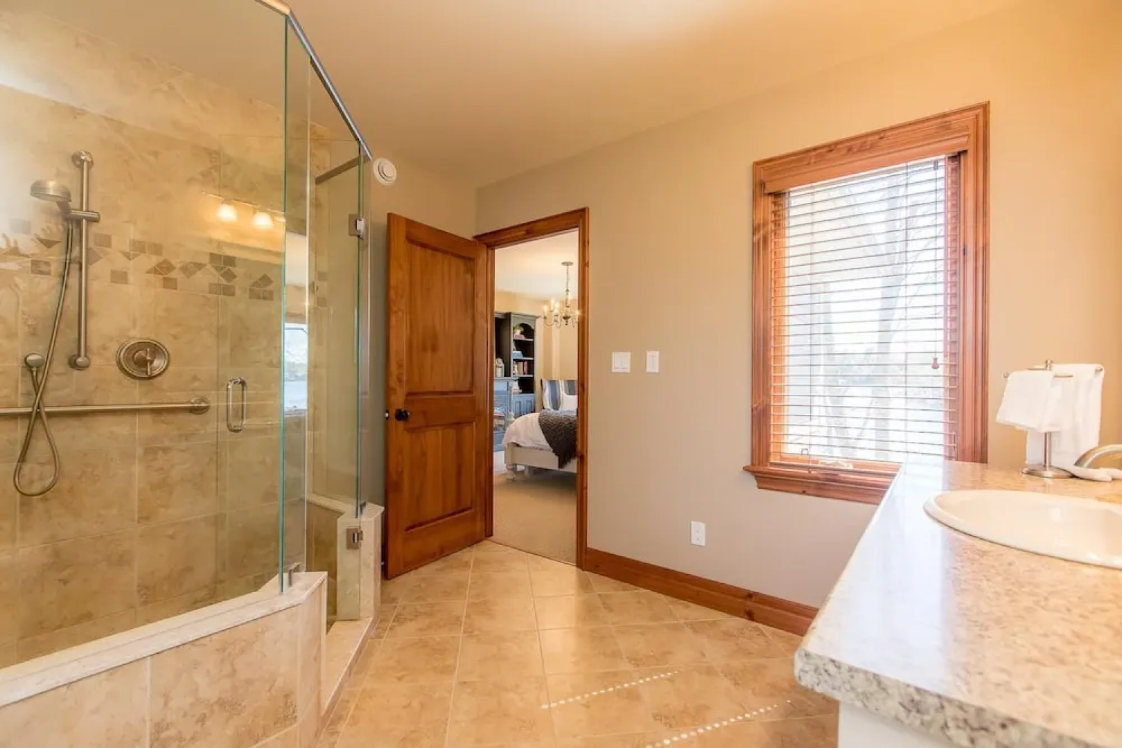 Endless Summers ~ Fabulous oasis with a designer’s touch!