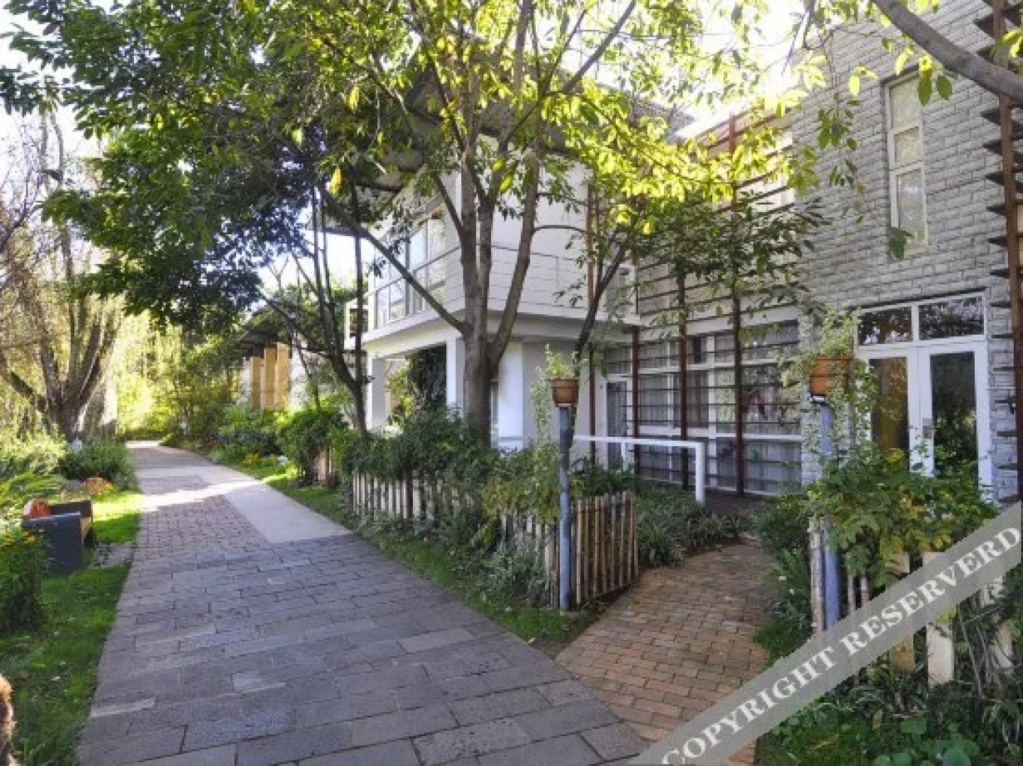 Yingyuetan Hotspring Hotel