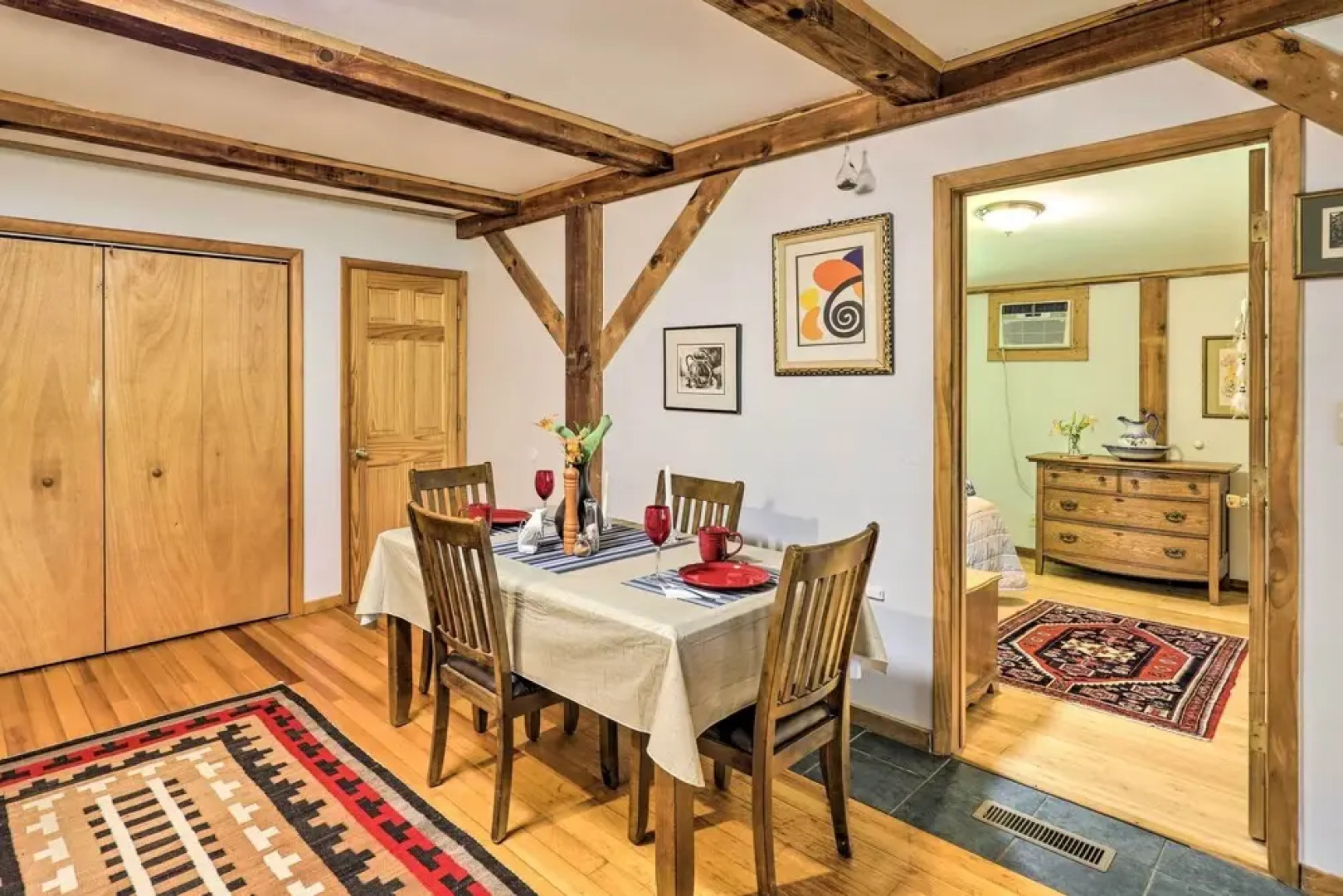 BBQ Deck + Views: 'sweet Suite' in Leicester