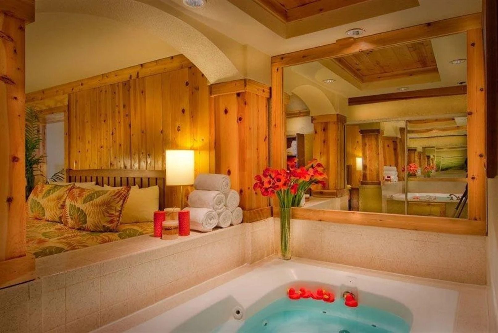 OYO Hotel & Casino (formerly Hooters Casino Hotel)