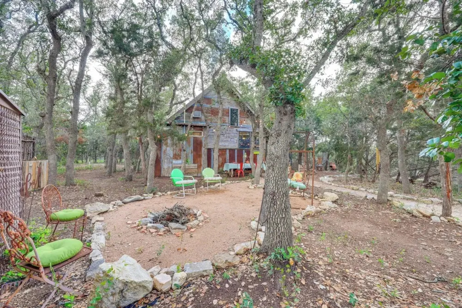 Pet-friendly Wimberley Cabin w/ Fire Pit & Hot Tub