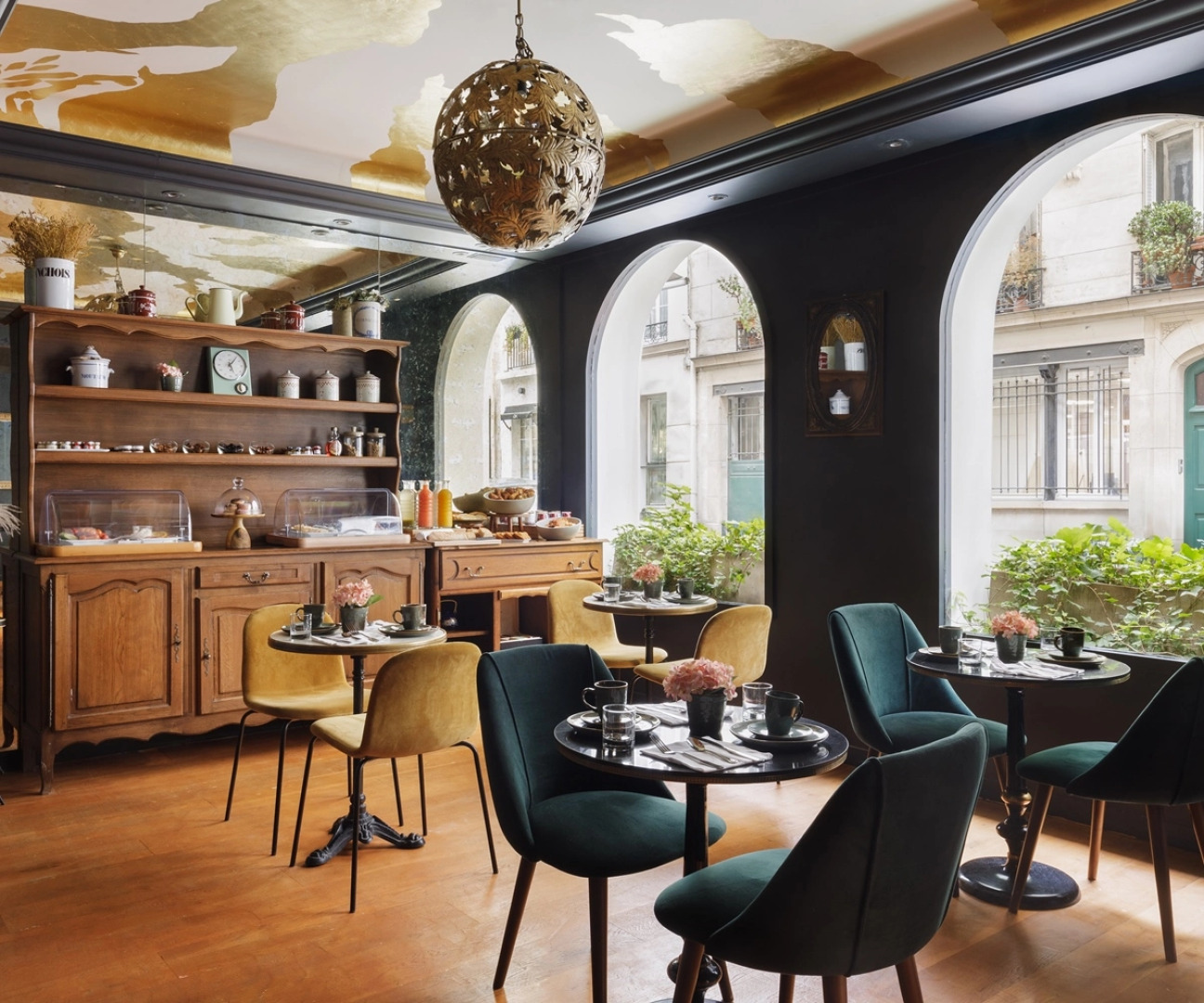 Alberts Hotel (ex Angely)