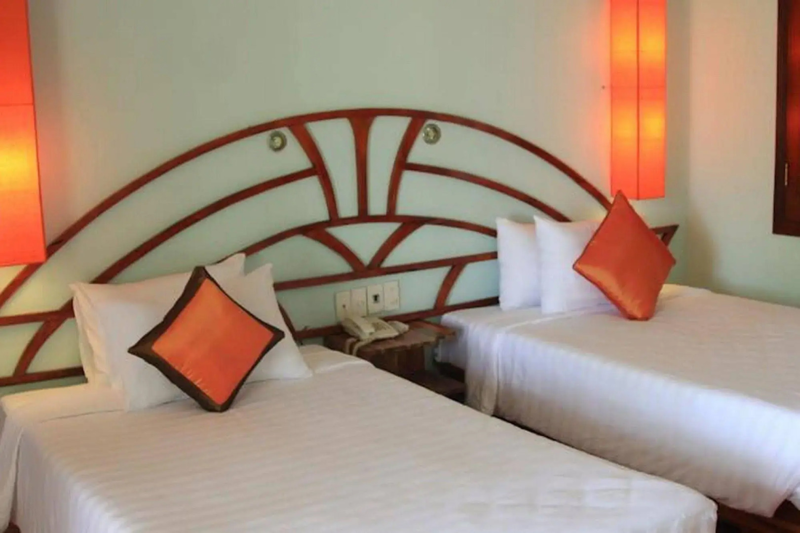 Pho Hoi Riverside Resort