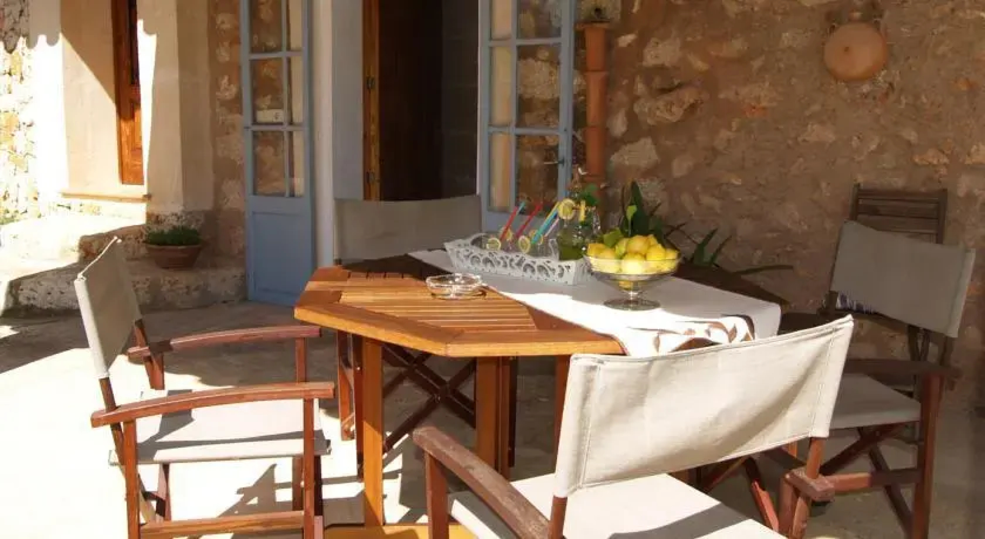 Finca Reviu