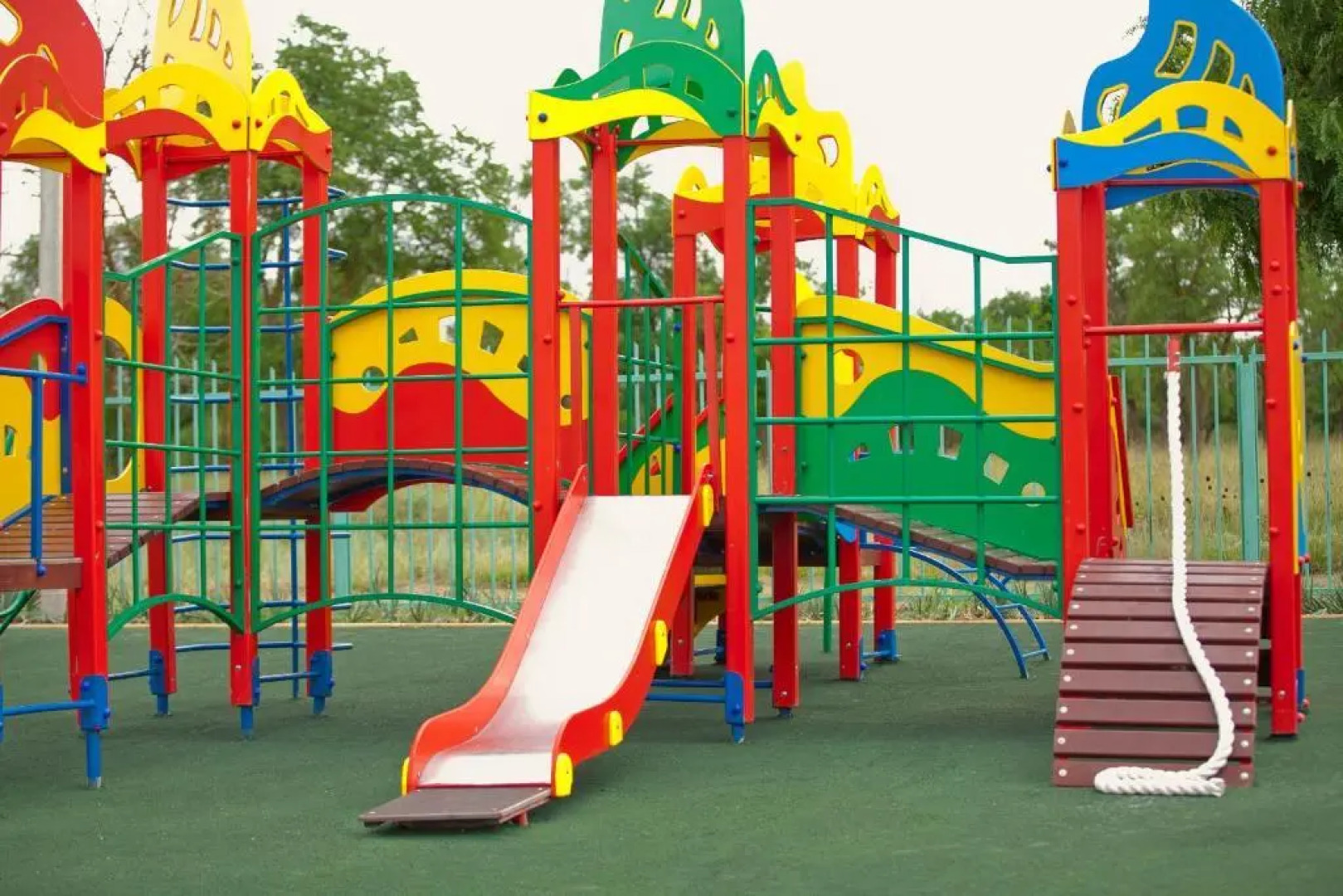 Золотые пески