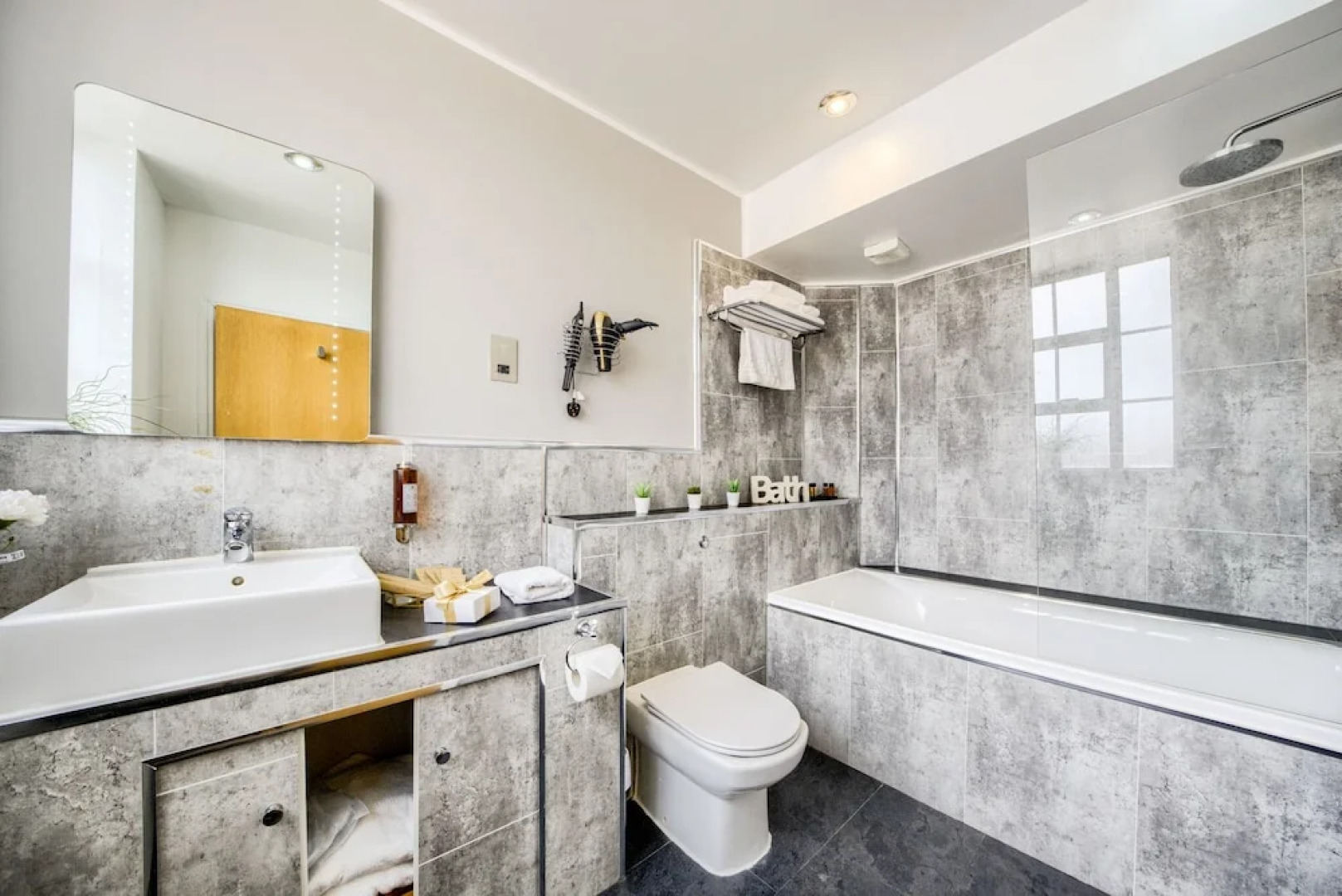 Villare Leicester City Centre Hotel