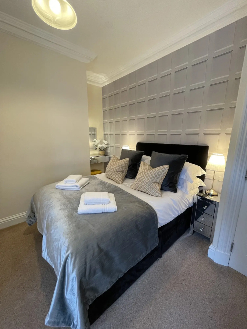 Wheatlands Lodge - Bed & Breakfast