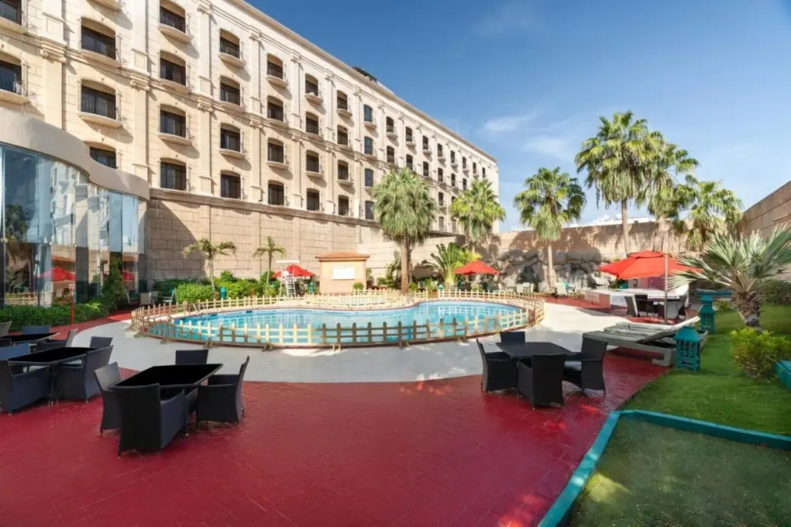 Отель Move Inn Jeddah