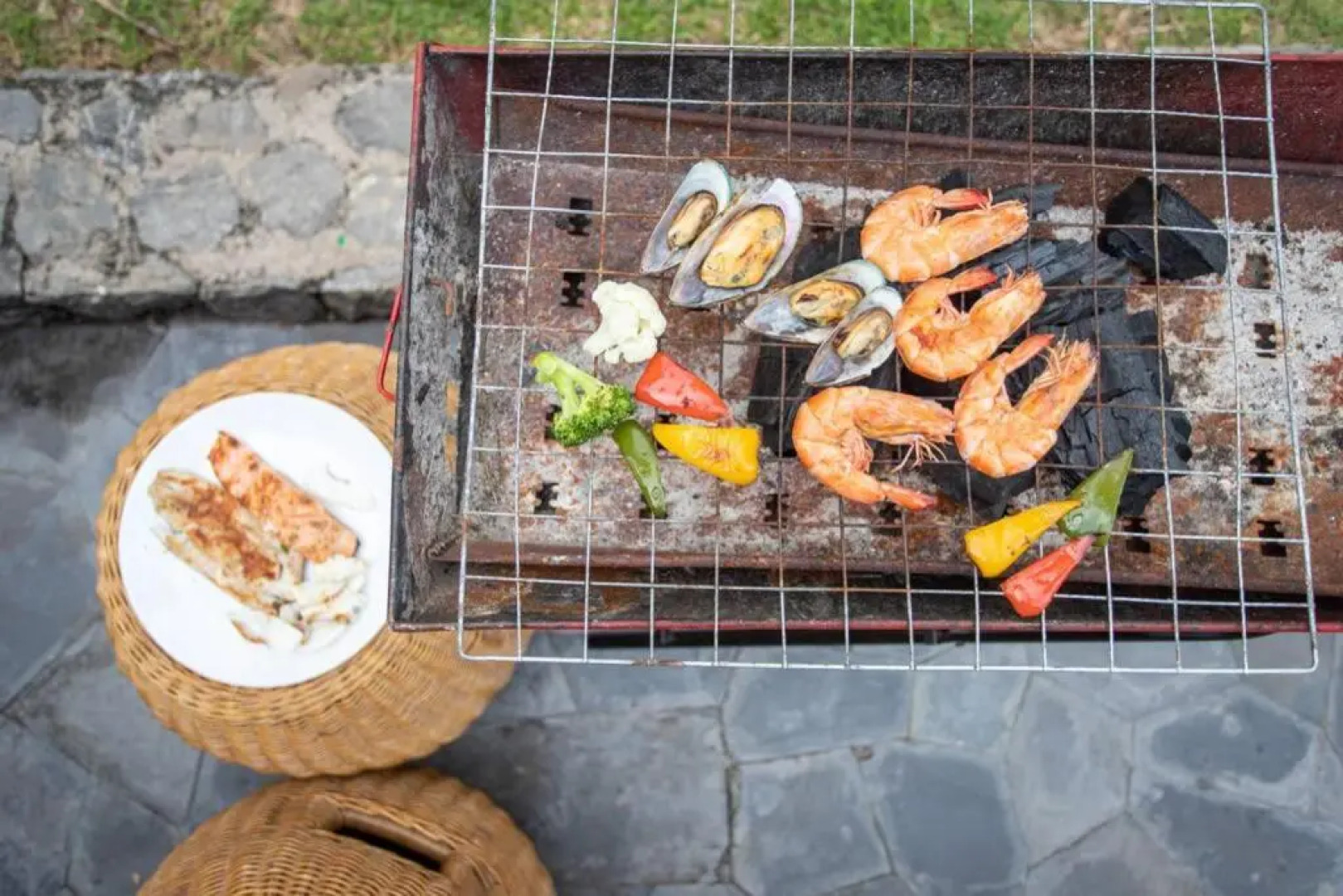 F4 Beach house Kitchen BBQ 3 bedrooms Large yard