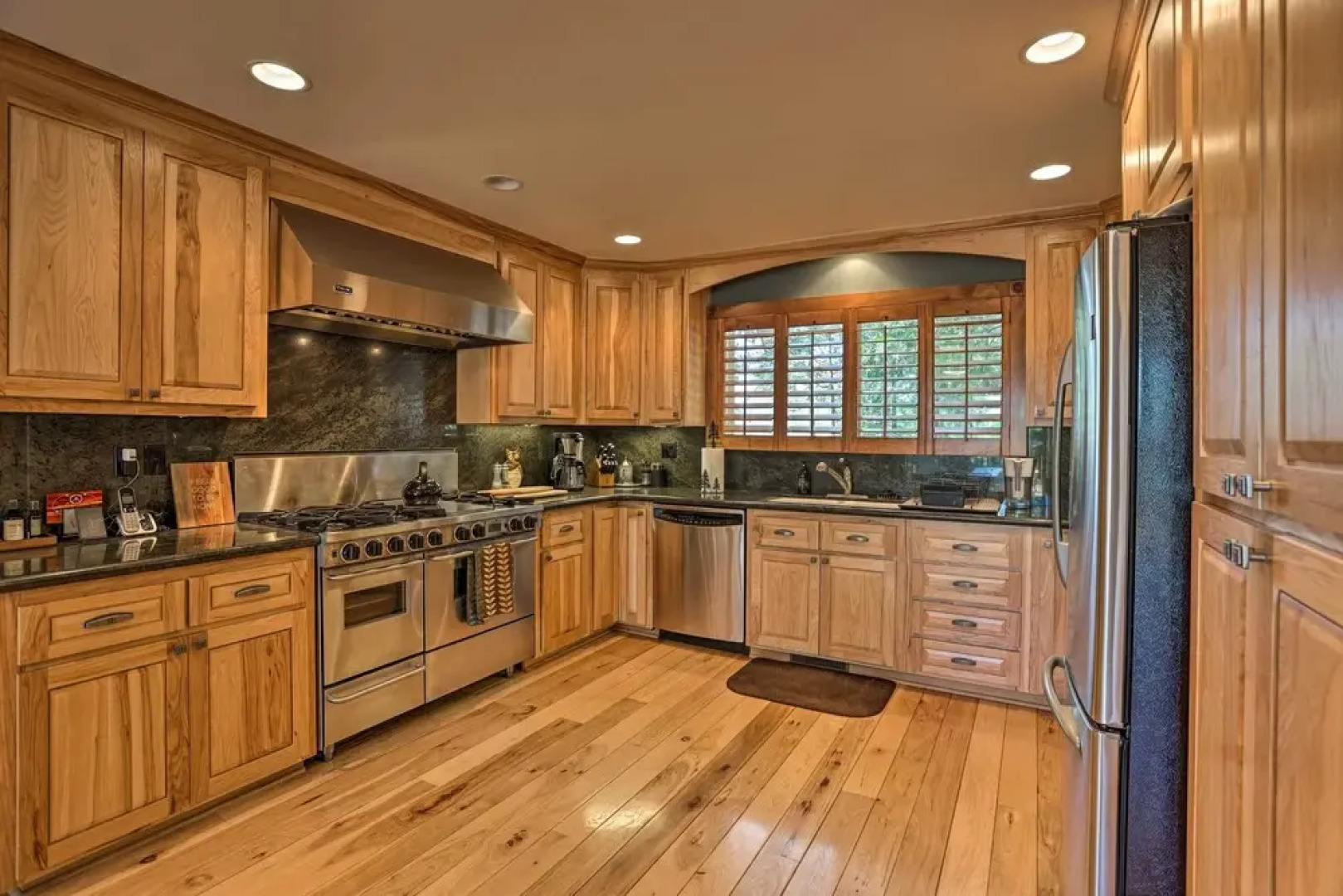 Cozy Lake Arrowhead Cabin < 2 Mi to Blue Jay Bay!