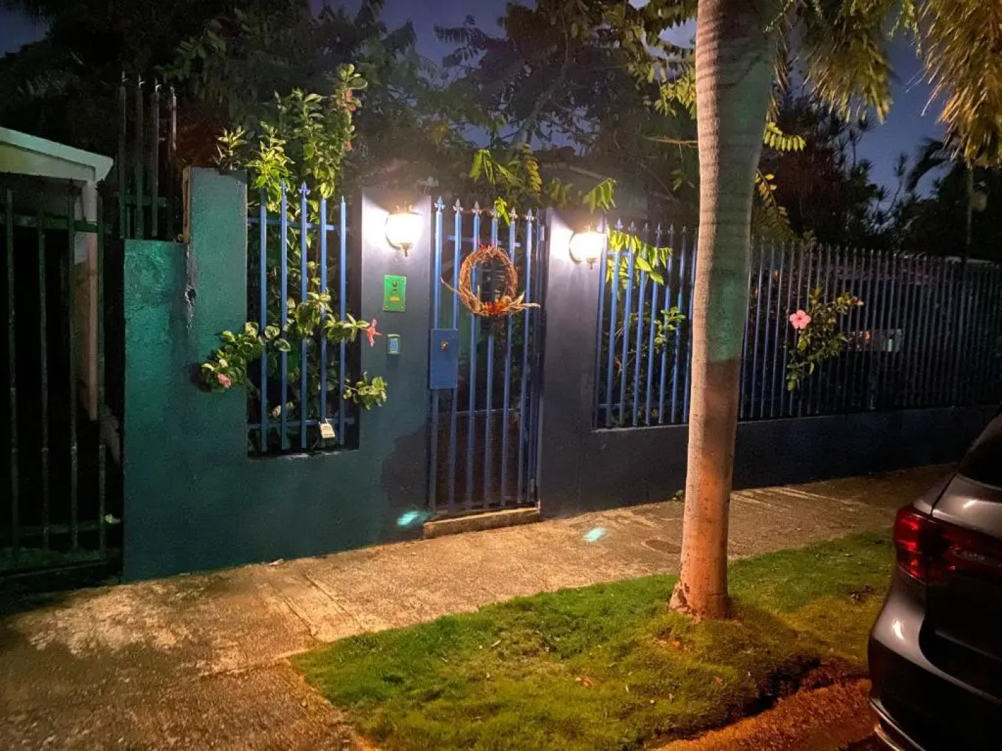 Isla Verde By The Beach Guest House