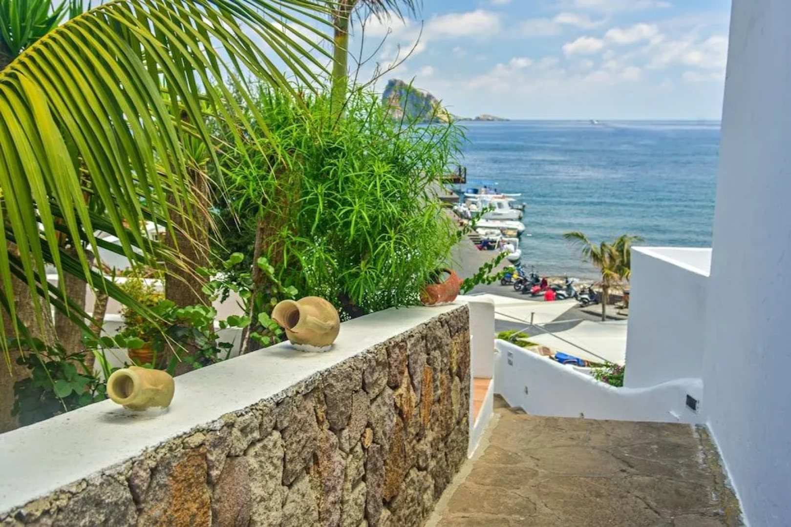 Hotel Eunymos - Trattoria Da Francesco Panarea