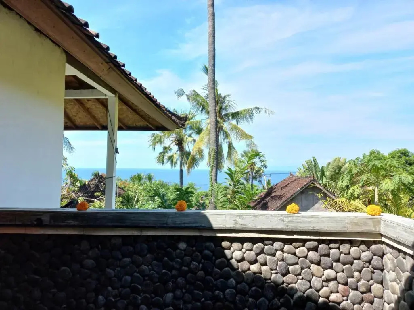 Frangipani Inn & Restaurant