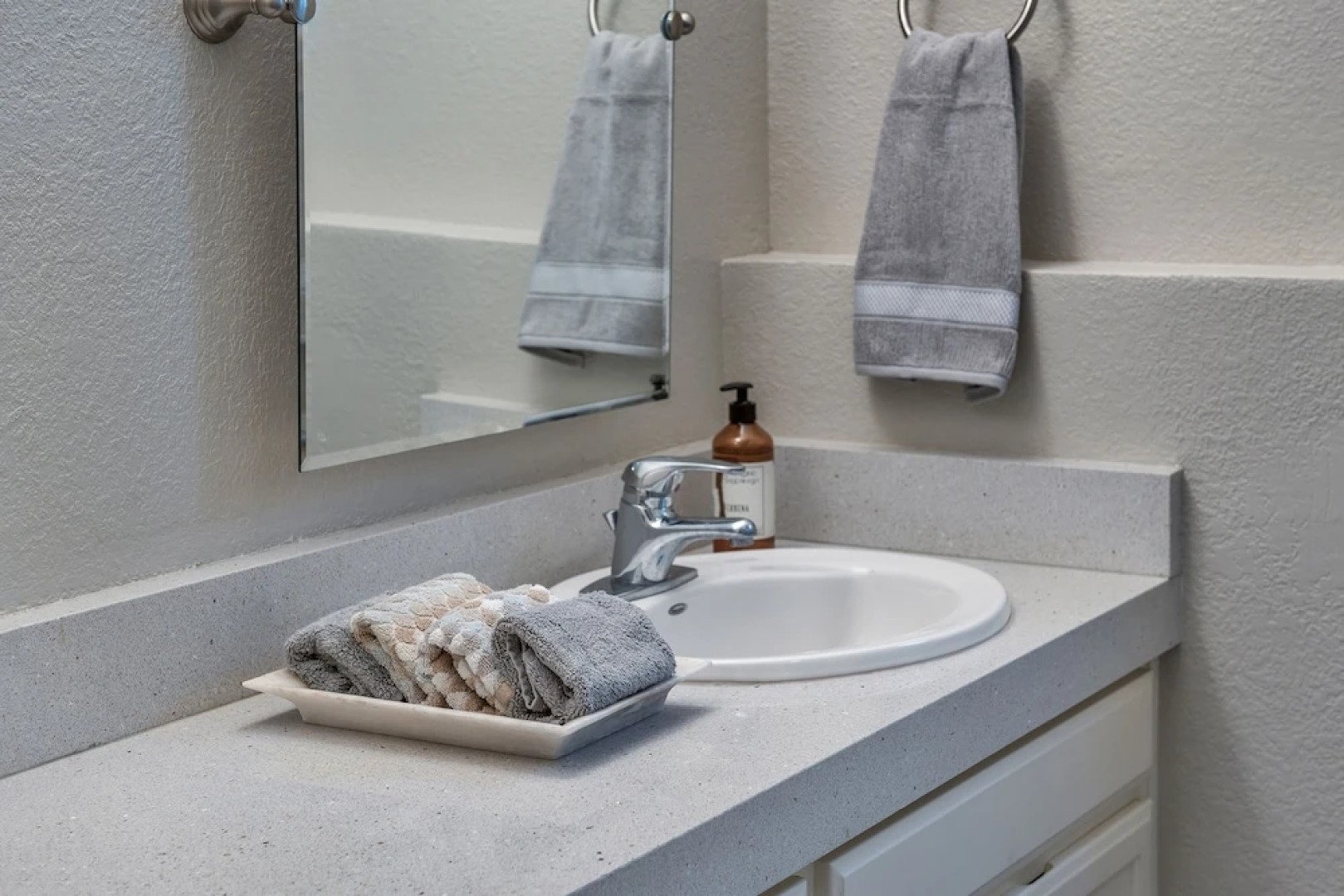 Stunning Ocean-view W/ Private Hot Tub 3 Bedroom Home