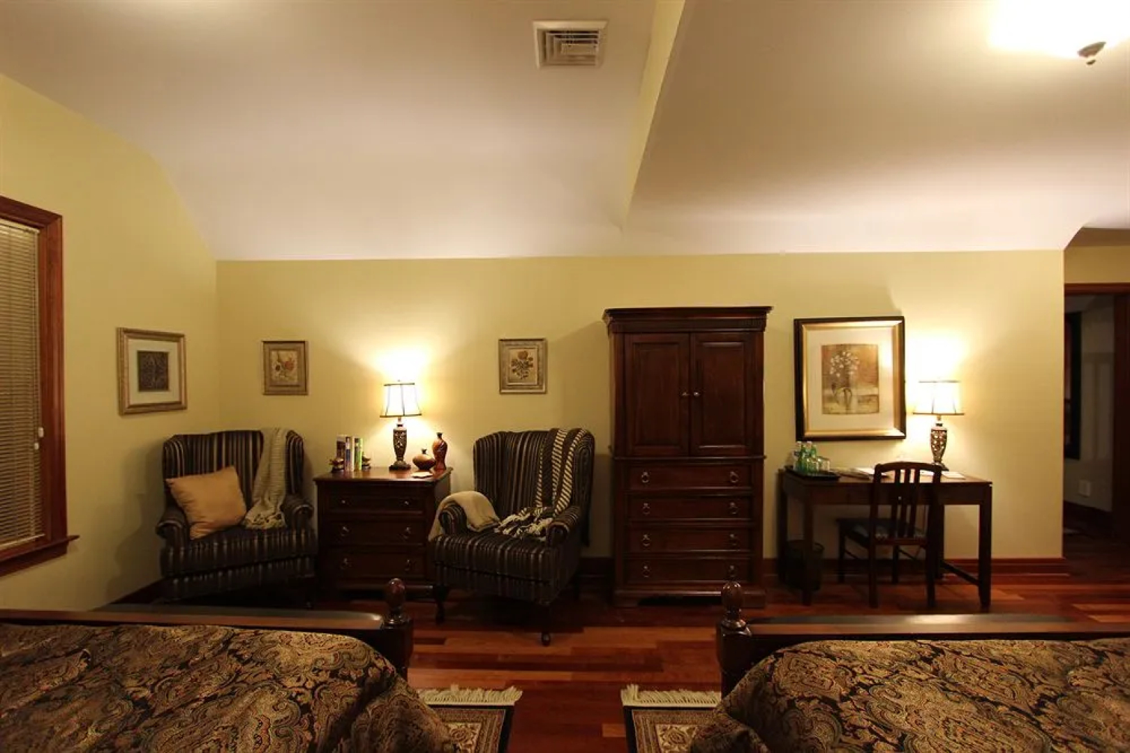 Stone Edge Estate Bed & Breakfast