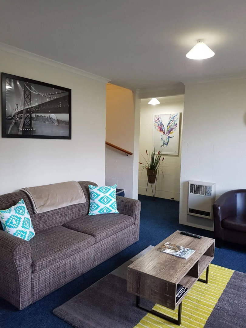 Alanvale Apartments & Motor Inn