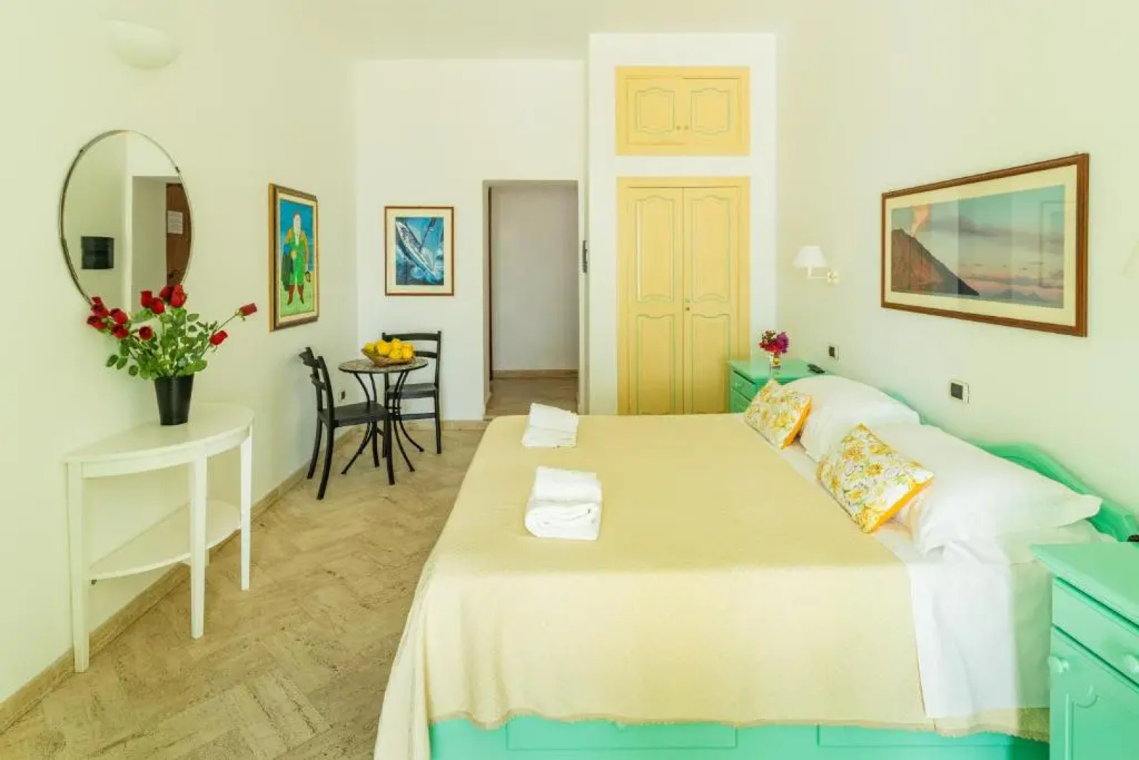 Stromboli Suite Apartment with Terrace Volcano & Sea view