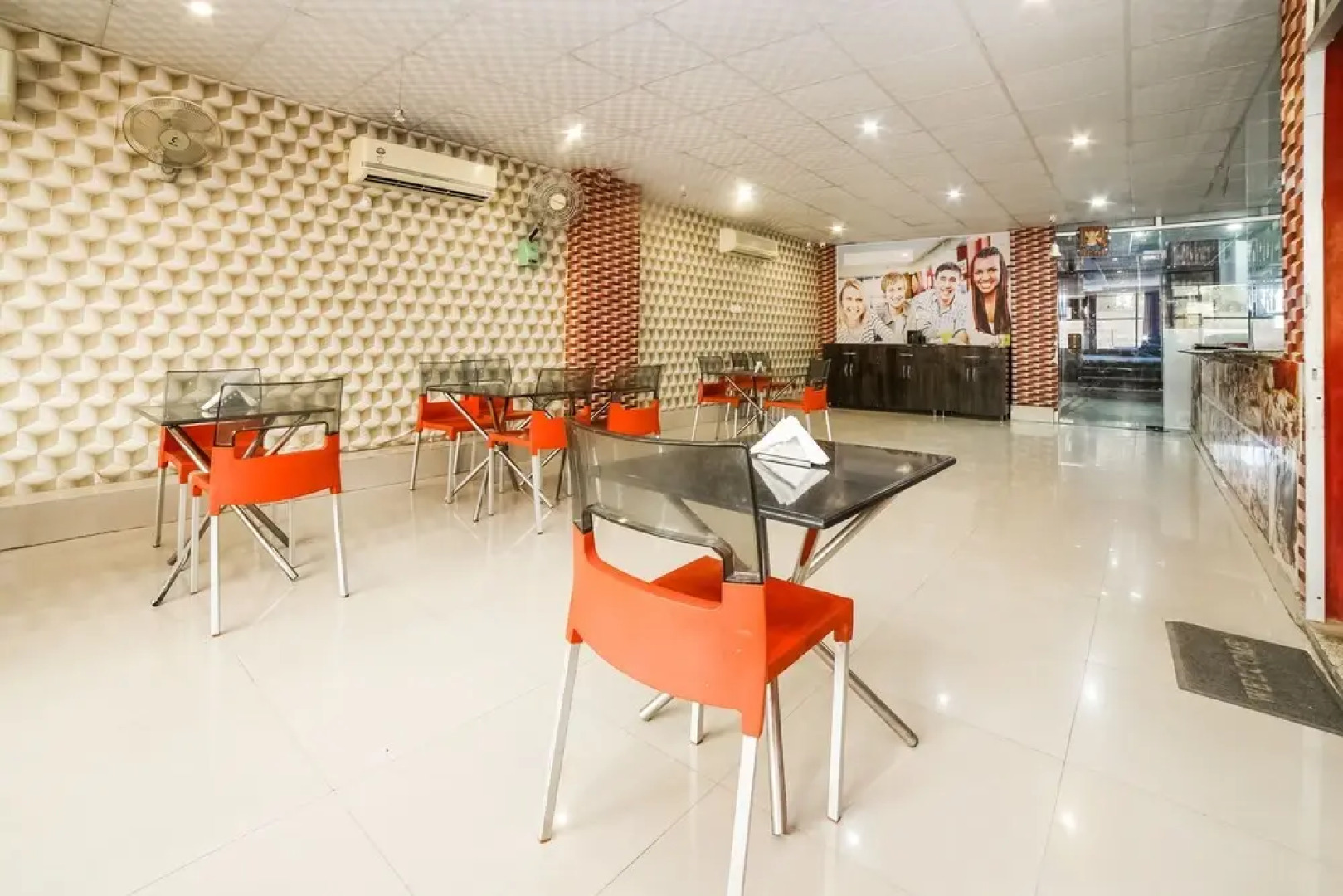 Hotel Veer Bhumi Palace by OYO Rooms