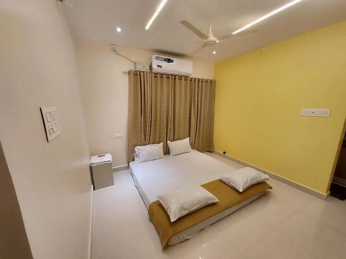 Srirangam Service Apartment