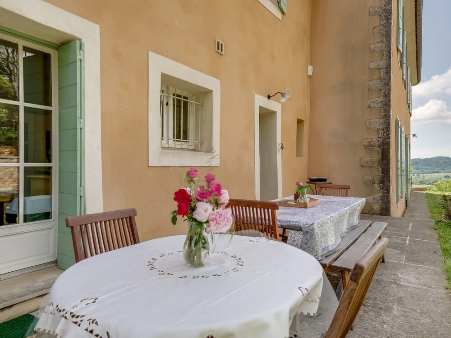 Secluded Holiday Home in Rustrel With Swimming Pool