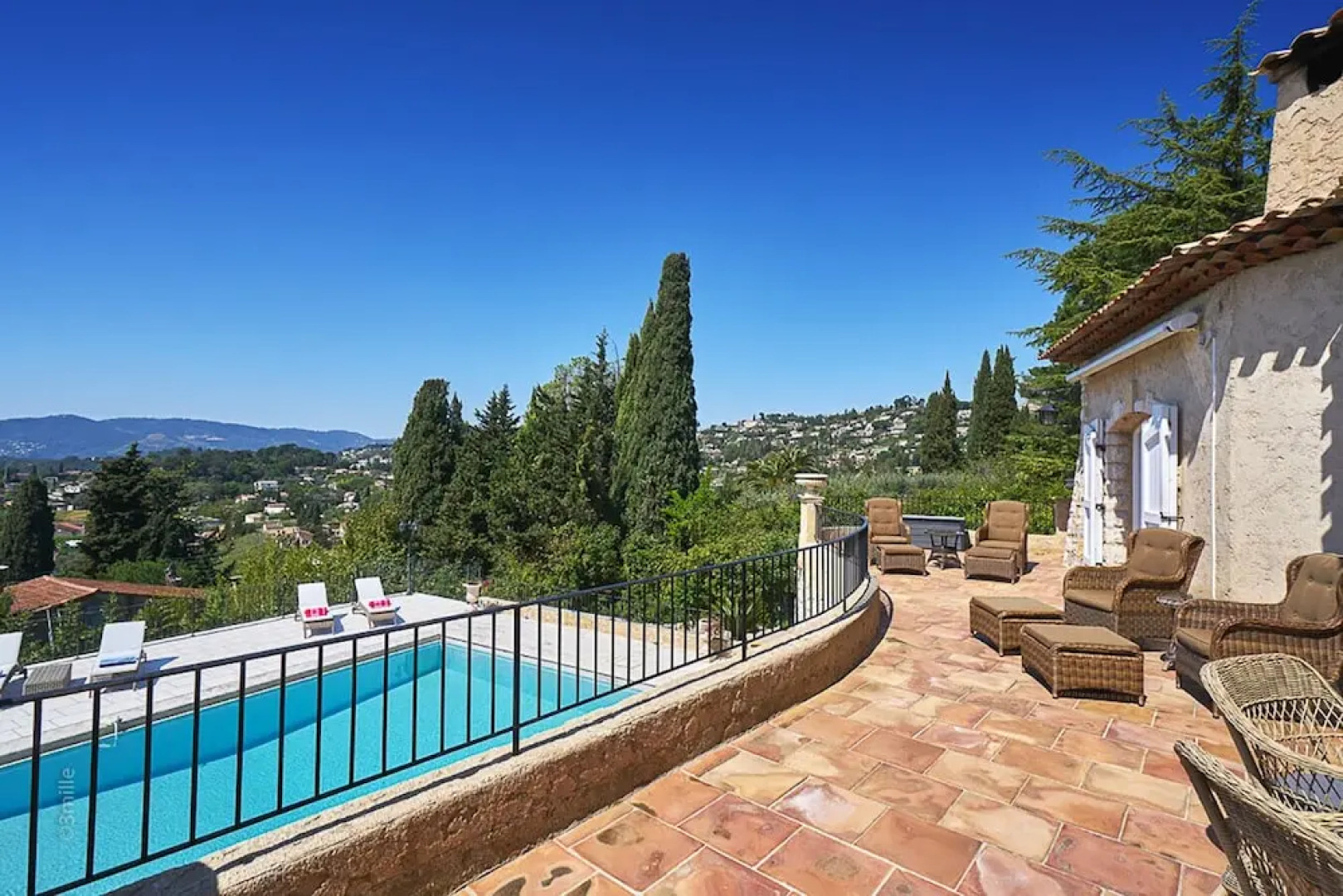 L'ORANGERAIE VI2077 by RIVIERA HOLIDAY HOMES