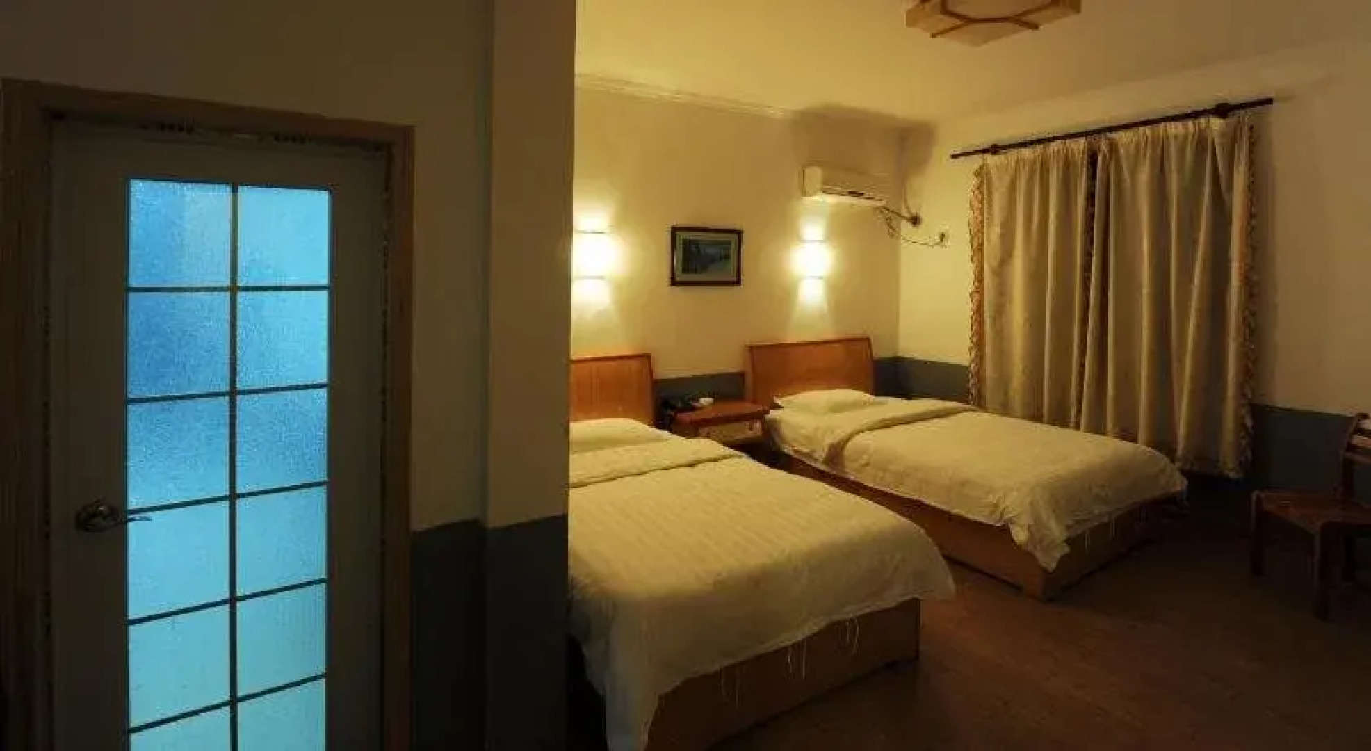 Zhangjiajie Zhongtian International Hostel