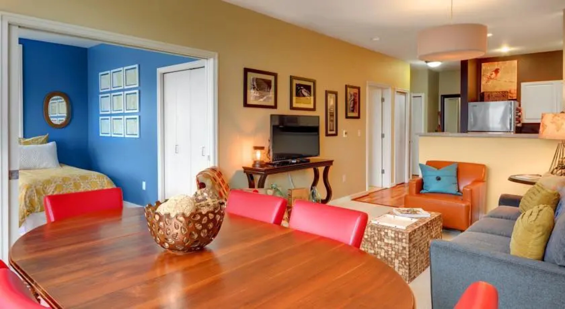 Belltown Court Home Port Suite II