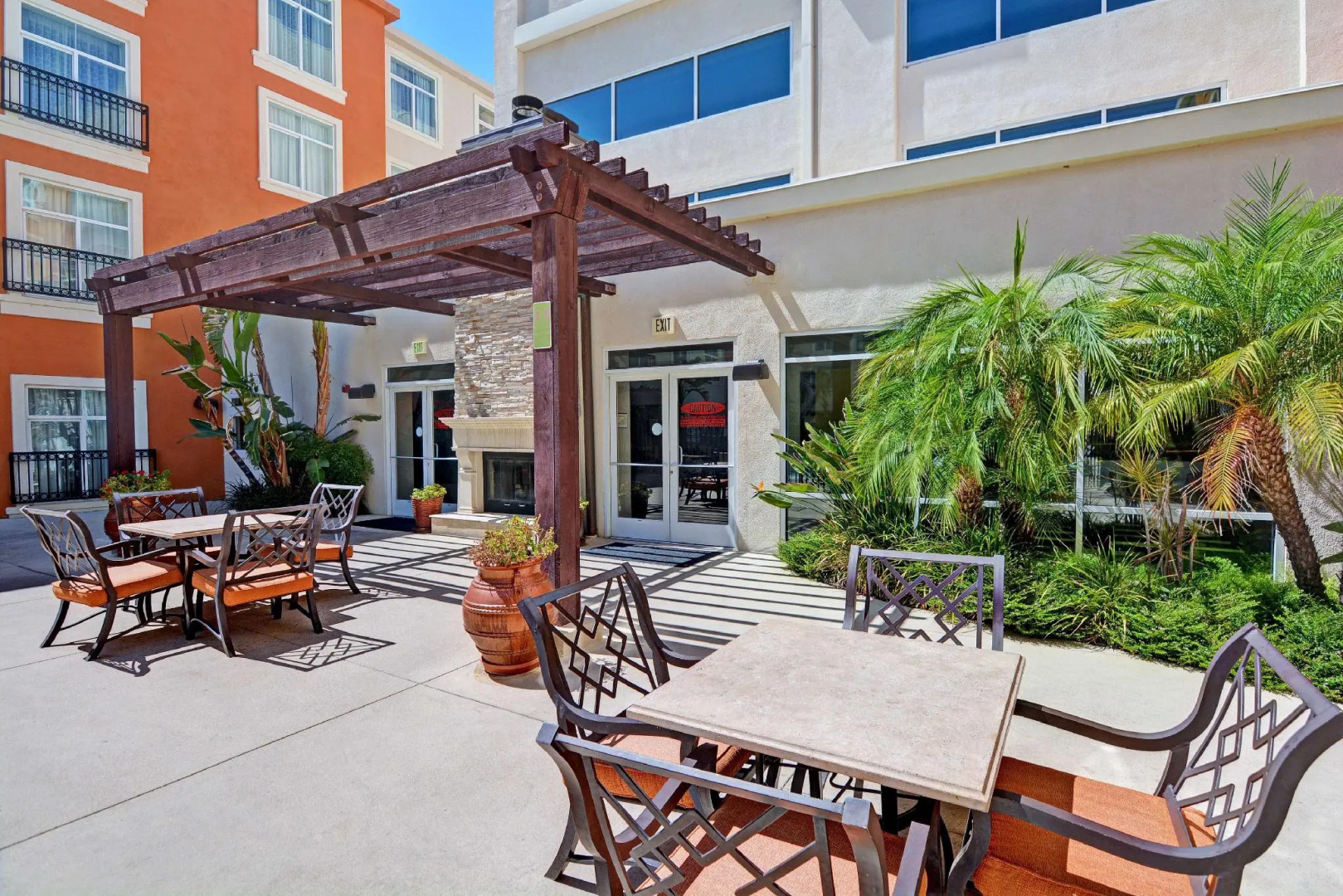 Embassy Suites by Hilton Valencia