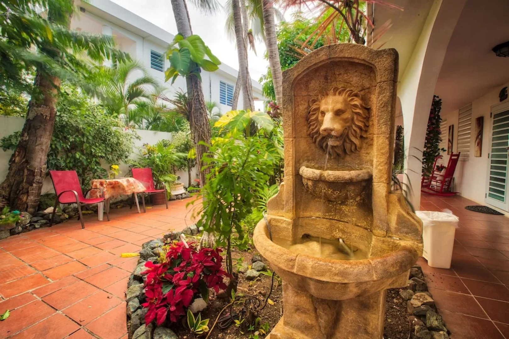 Coconut Palms Inn On The Beach