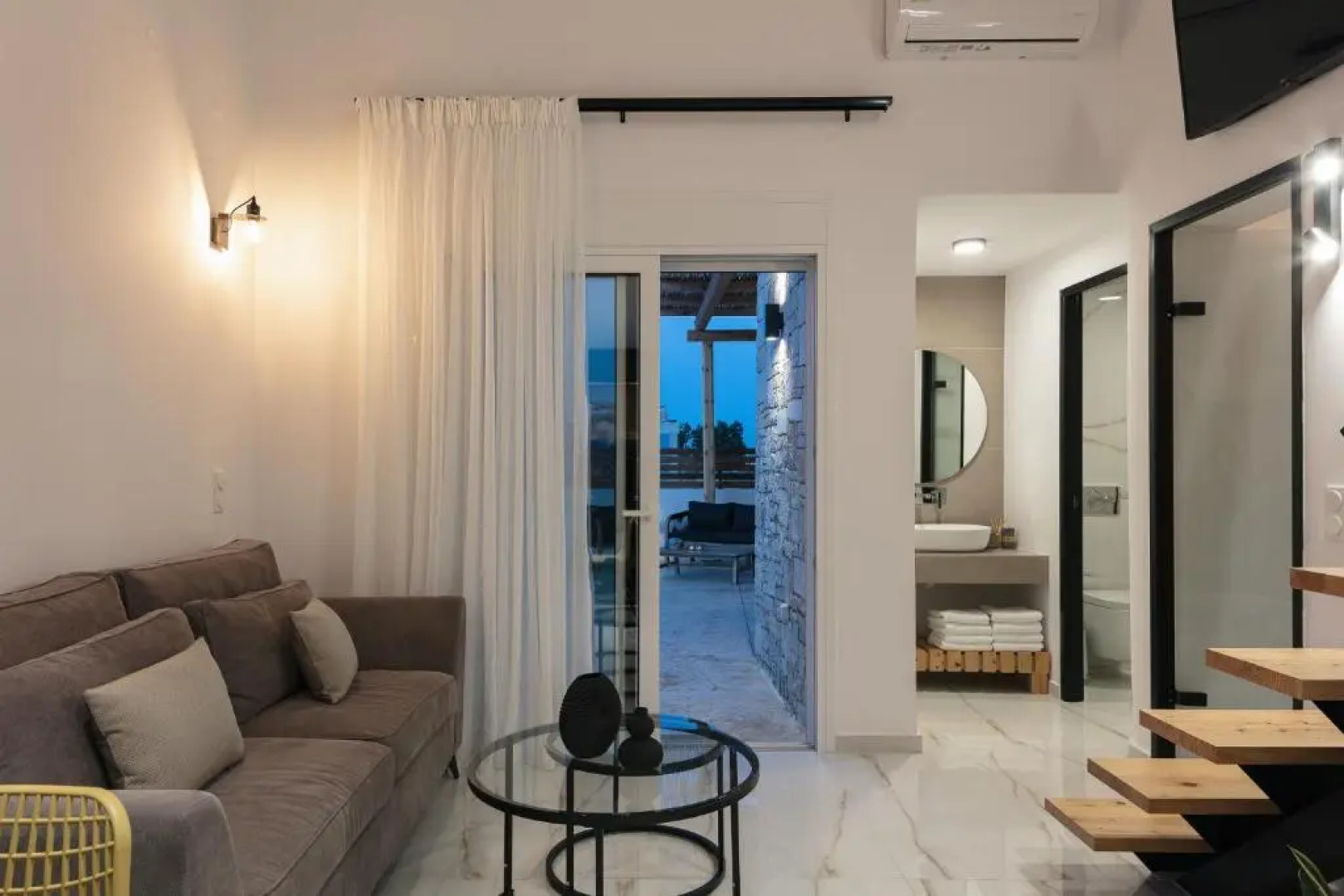 Solis Villa, close to the beach! Heated pool, By ThinkVilla