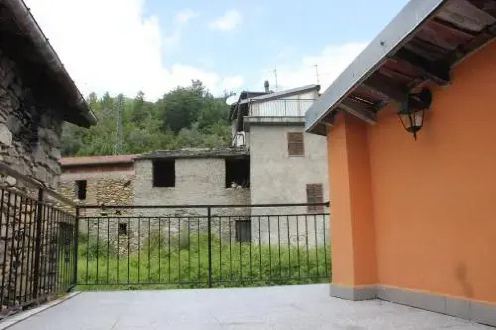 Country House in Valle Arroscia
