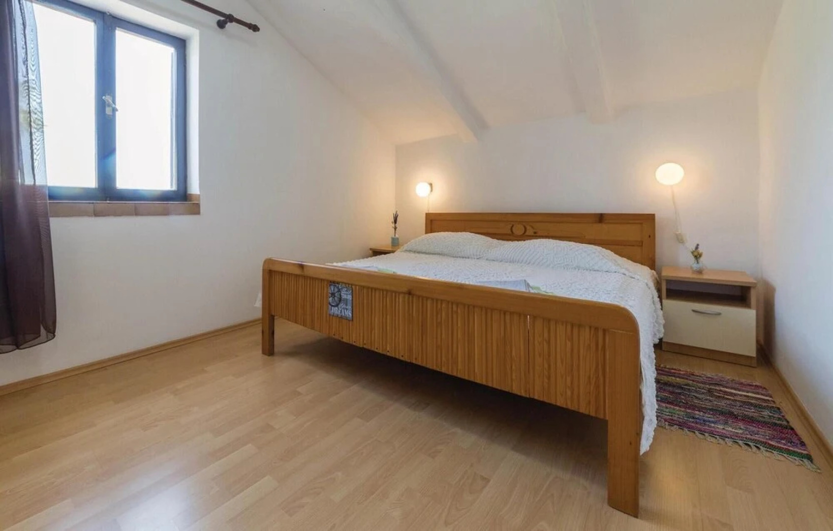 Awesome Home in Tar With Wifi and 3 Bedrooms