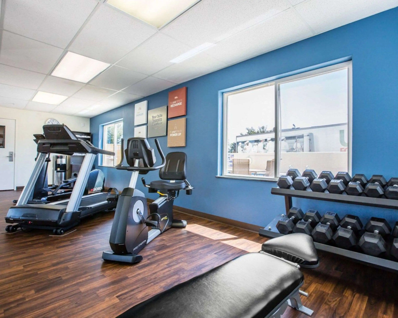 Comfort Suites Victorville-Hesperia