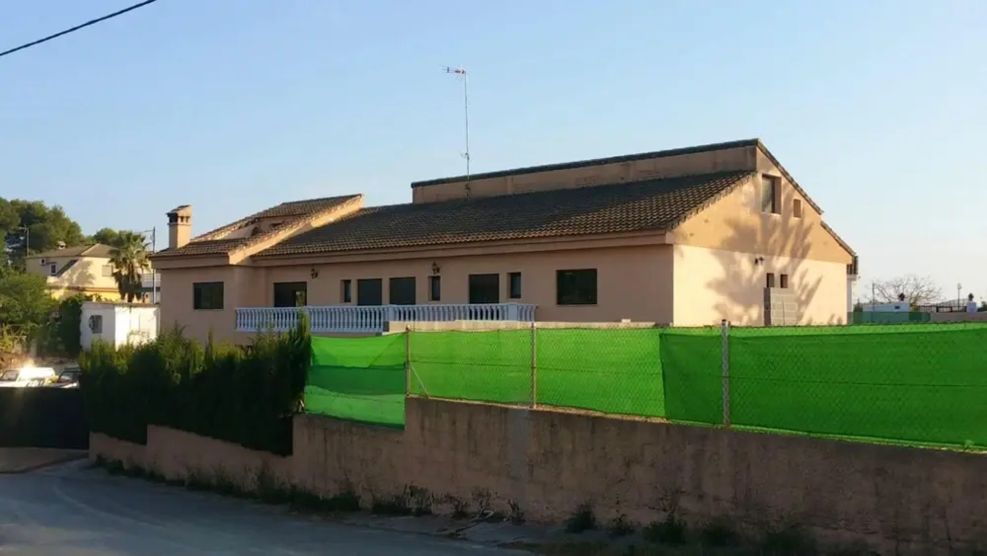 Villa With 6 Bedrooms in Godelleta, With Private Pool, Furnished Terrace and Wifi