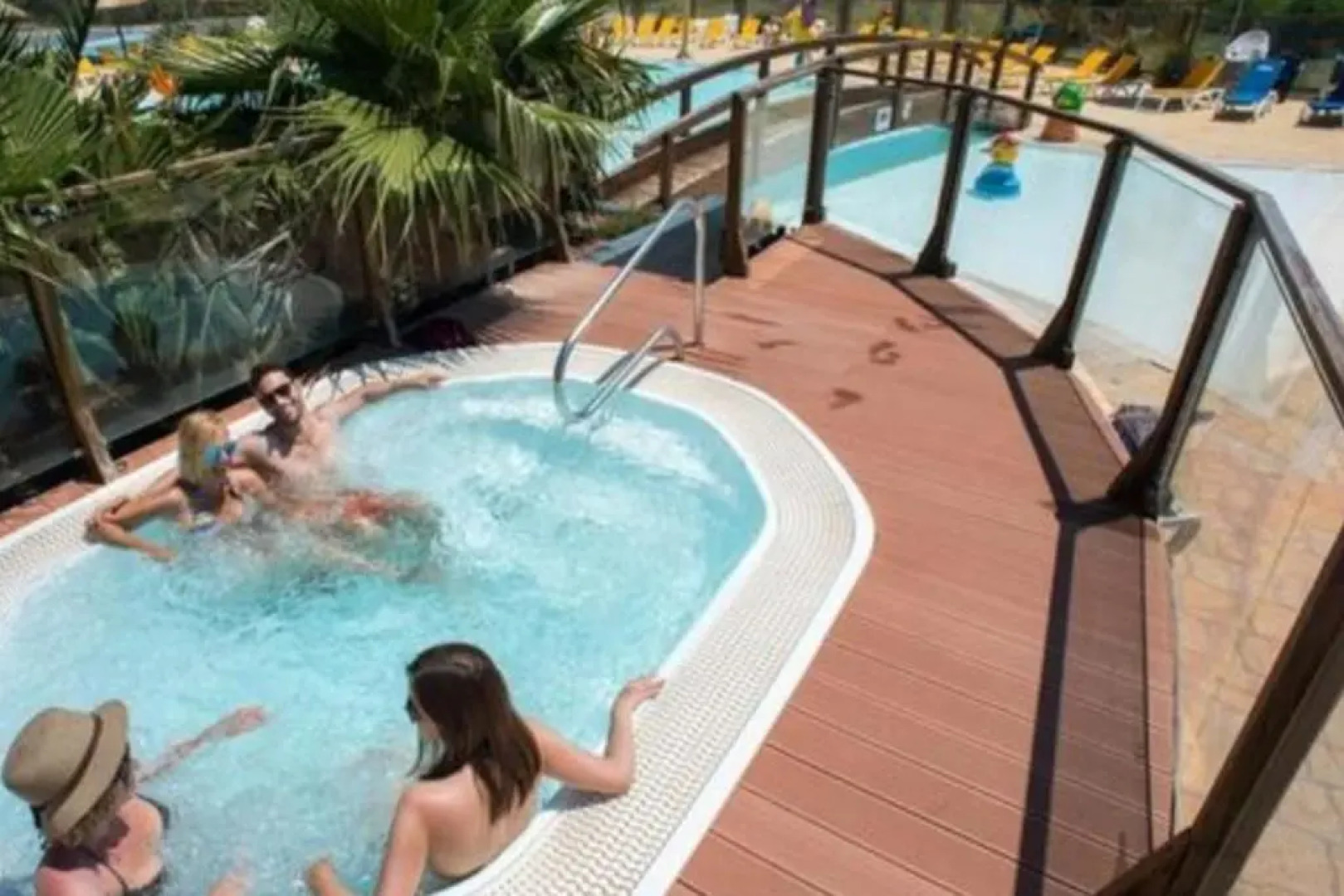 Mobile Home OuiReves 513 facing the Mediterranean