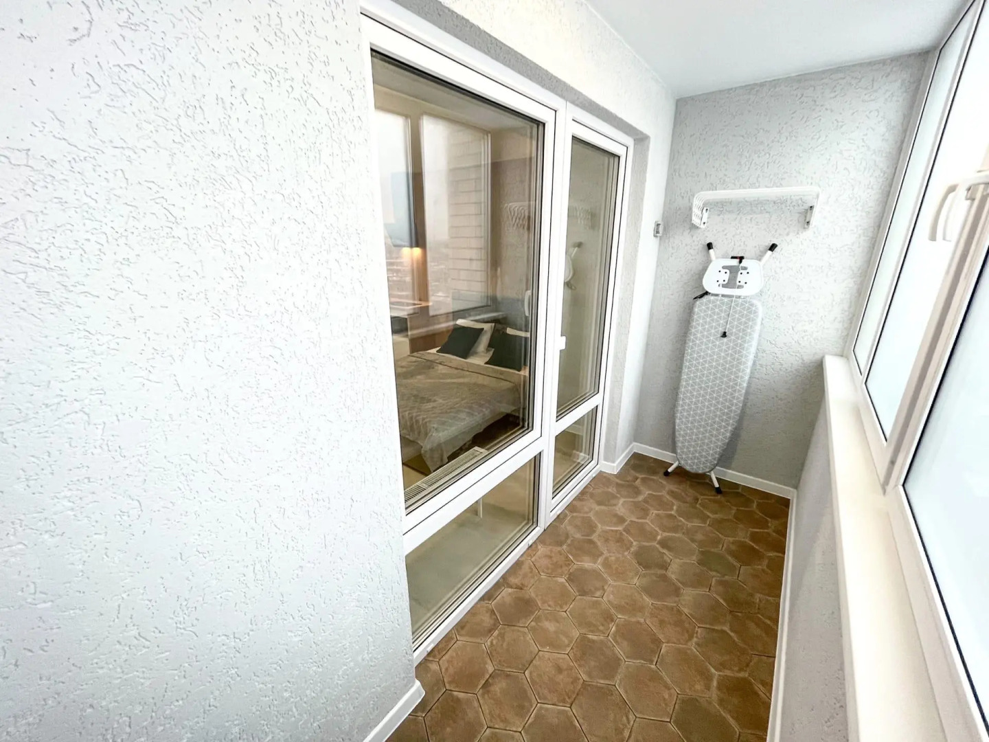 ЖивиТУТ на улице Партизанская 199