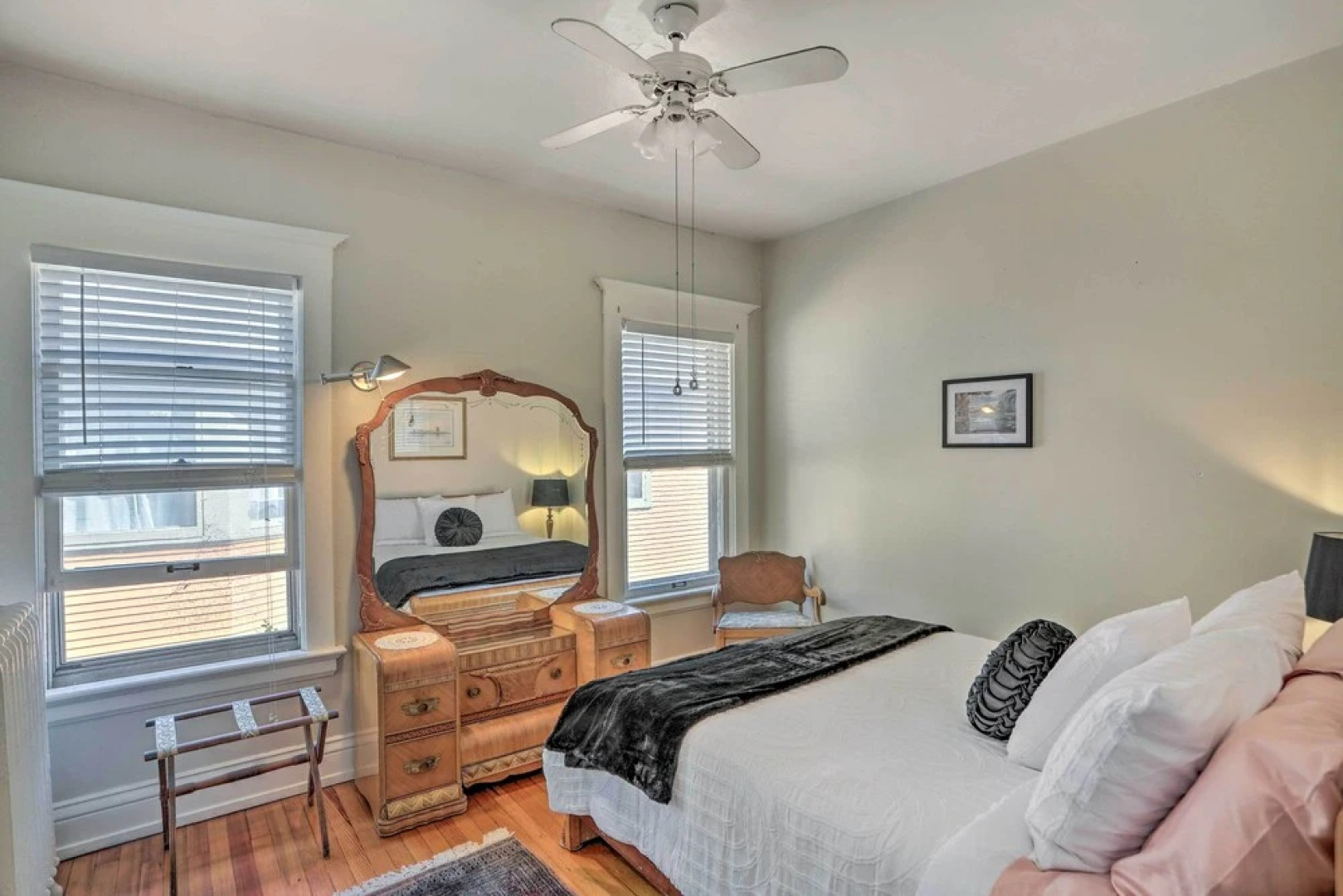 Historic Regal Retreat ~ 2 Mi to Dtwn Toledo!