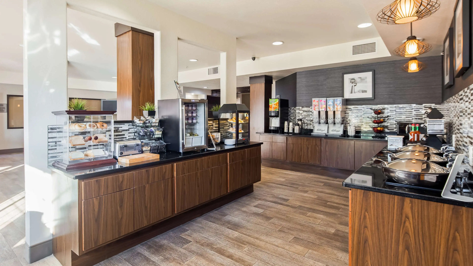 Best Western Plus Hill Country Suites