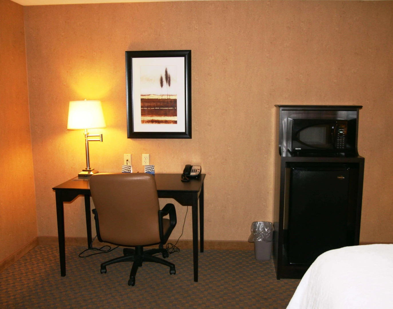 Hampton Inn & Suites Barstow
